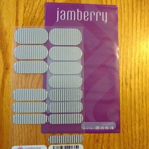 Jamberry Nail Wraps in Gray & Silver Horizontal St